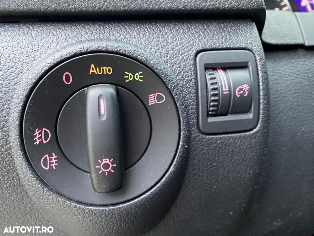 Volkswagen Golf Plus 1.6 TDI DPF BlueMotion Technology Comfortline - 2