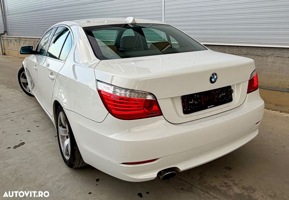 BMW Seria 5 520d Edition Exclusive - 25
