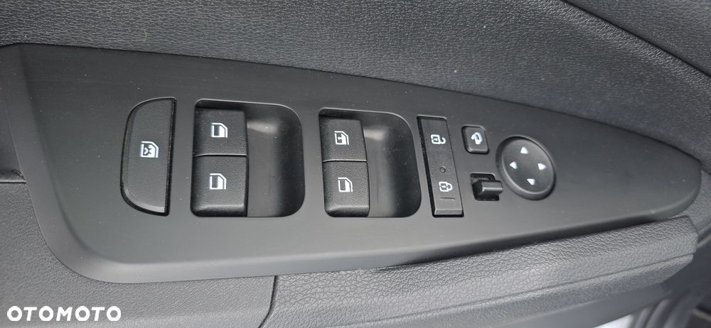 Kia Sportage 1.6 T-GDI L 2WD - 9