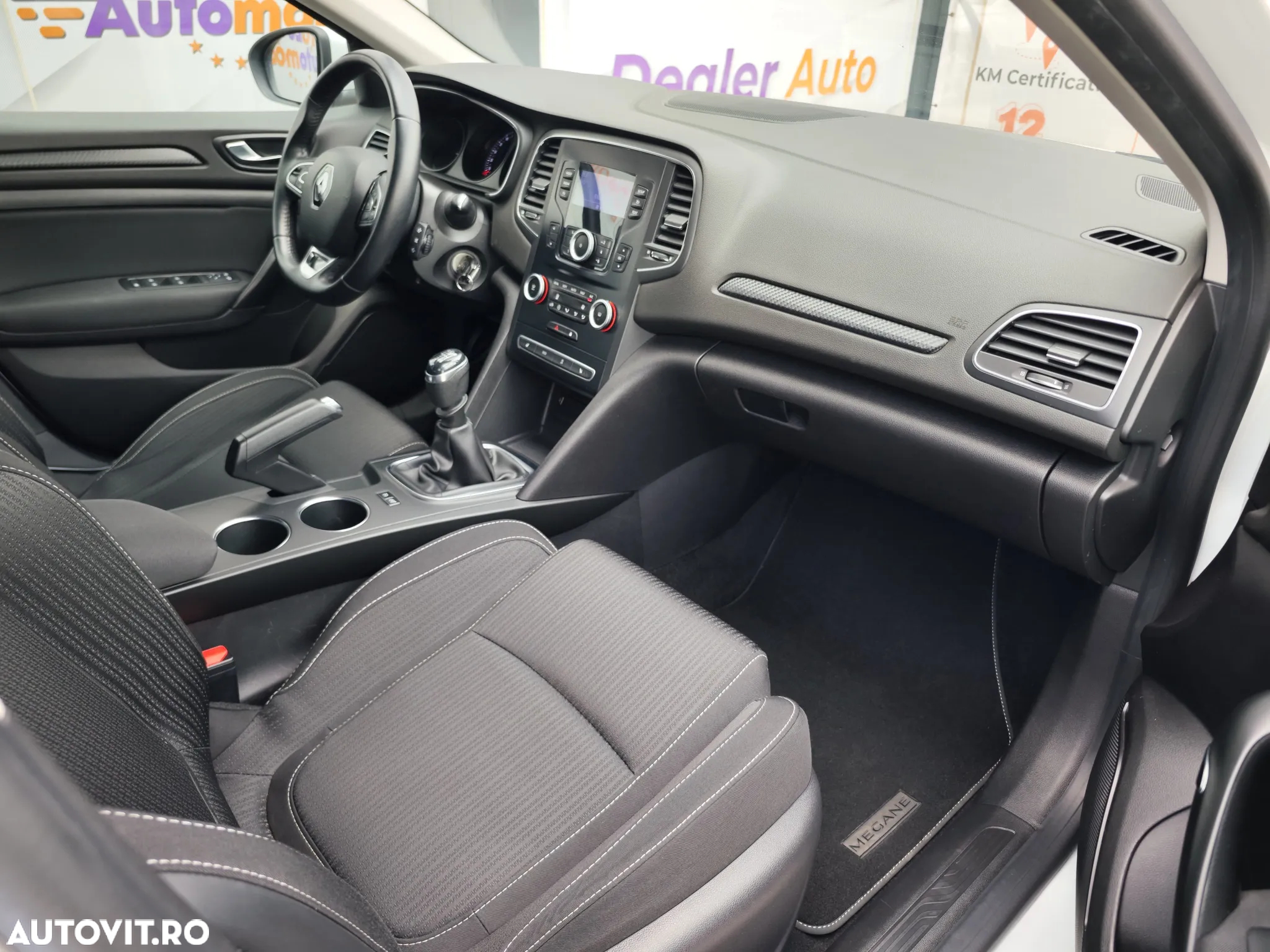 Renault Megane Blue dCi 116 Life - 11