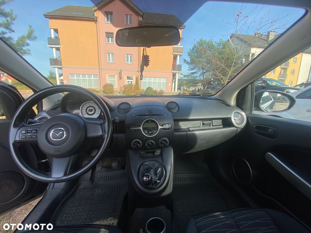 Mazda 2 - 15