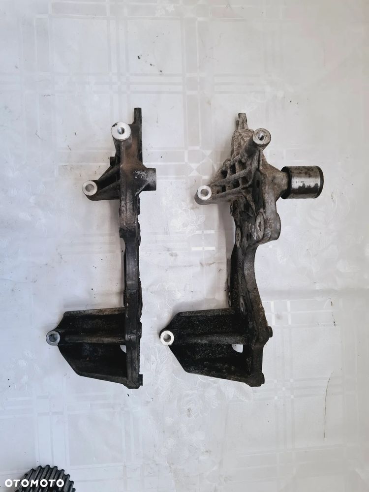 Mocowanie Podpora Łapa Pompy Wtryskowej 2.7 3.0 TDI CR Audi VW 059130147P 059130147N - 4