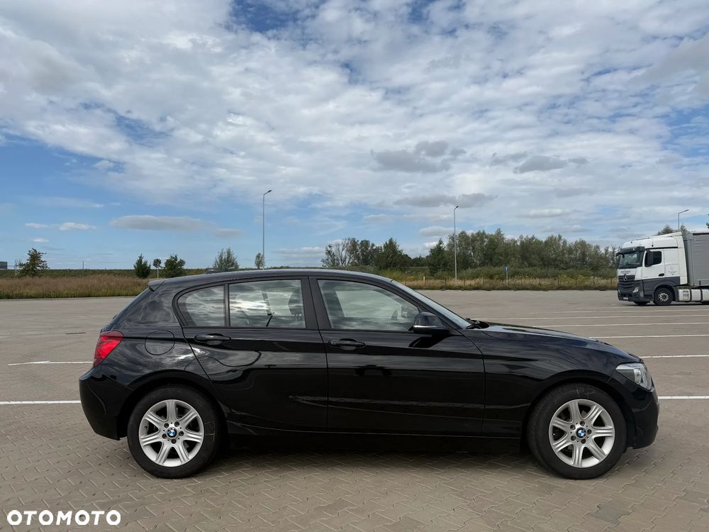 BMW Seria 1 116i - 4