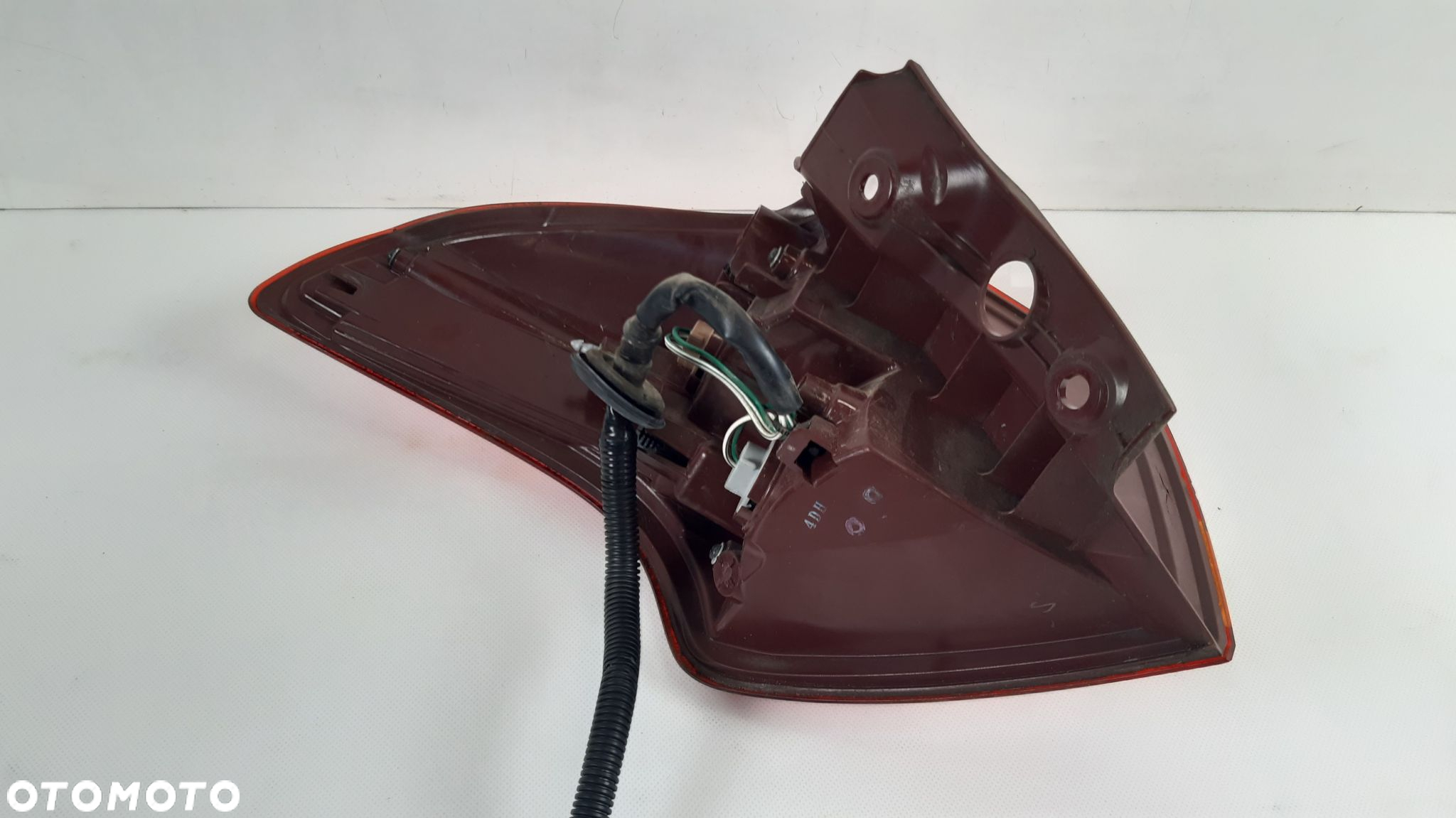 TOYOTA RAV4 IV LAMPA PRAWA TYŁ - 5