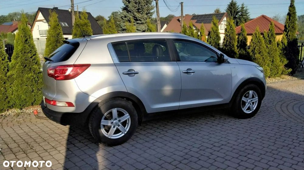Kia Sportage 2.0 CVVT 4WD Automatik Spirit - 4