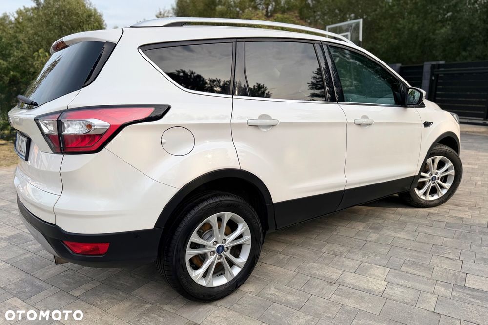 Ford Kuga 1.5 EcoBoost FWD Trend - 4