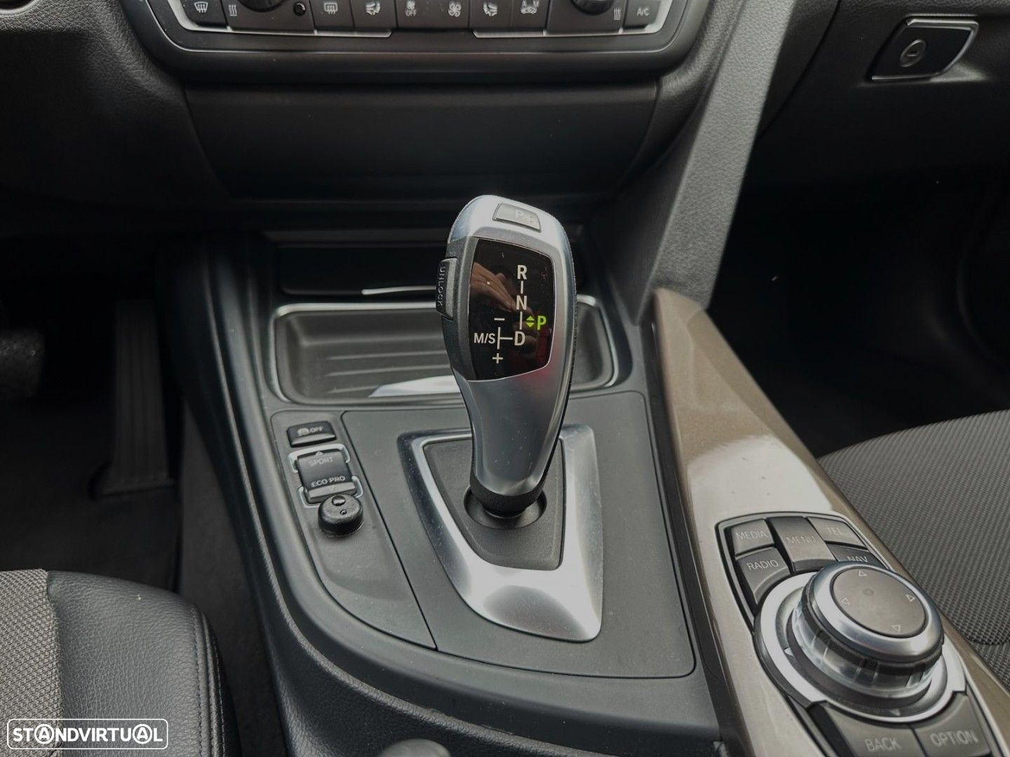 BMW 318 d Auto Line Modern - 19