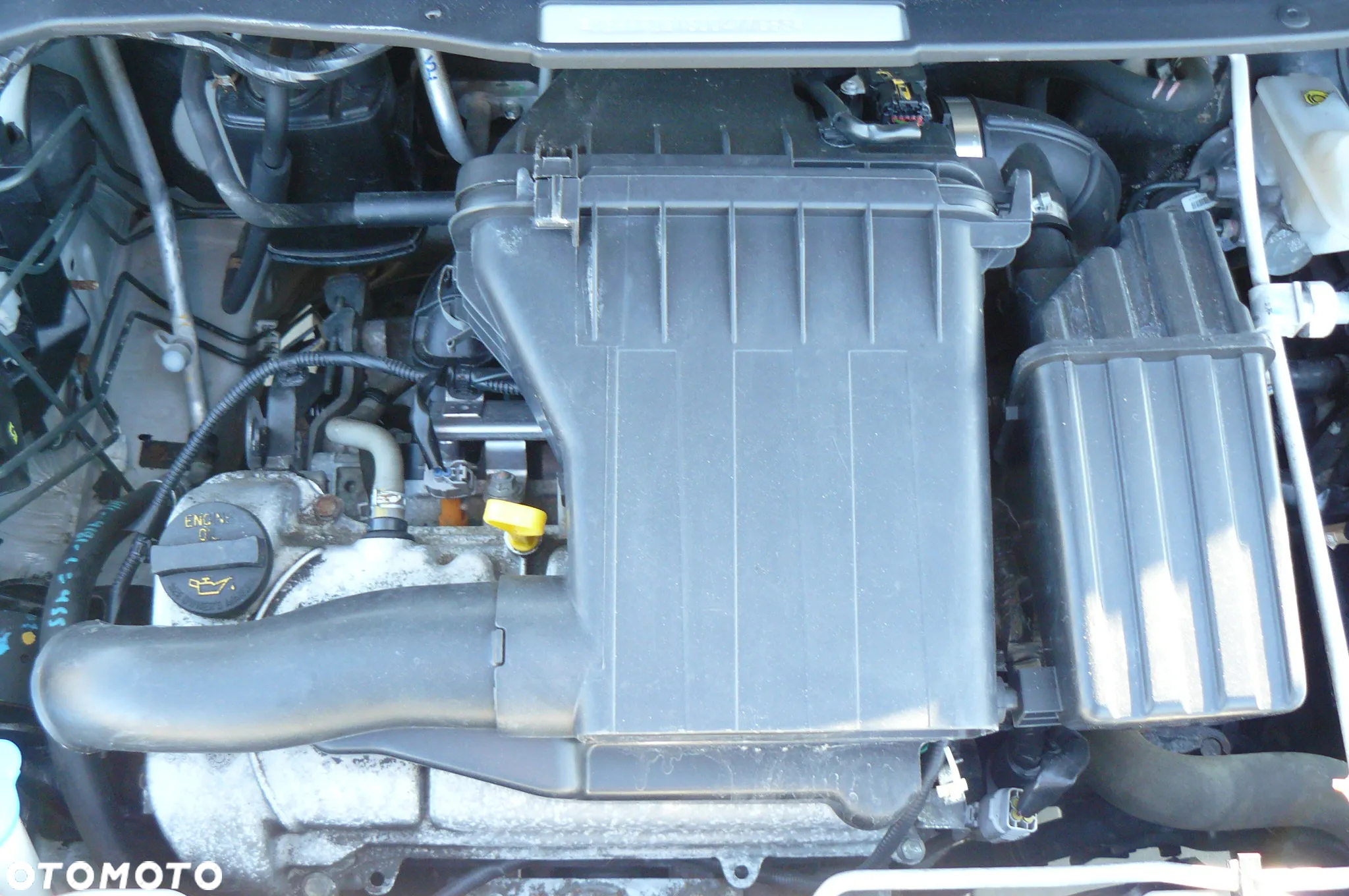 Nissan Pixo - 22