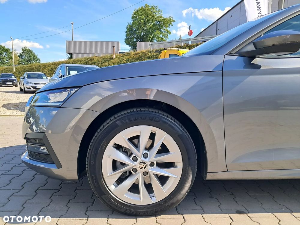 Skoda Octavia 2.0 TDI Ambition DSG - 8