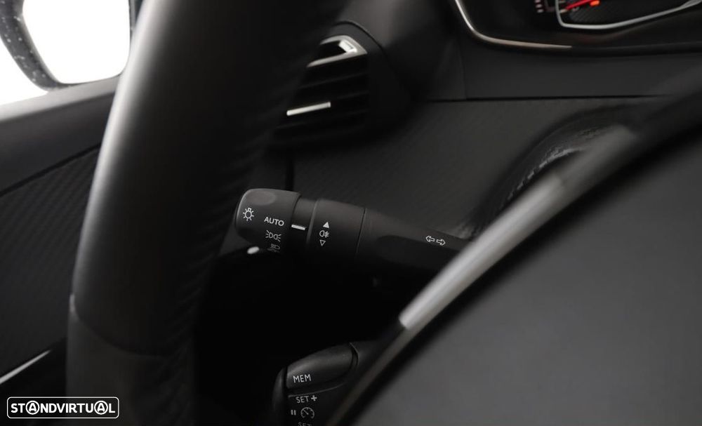 Peugeot 208 1.2 PureTech Active Pack - 12