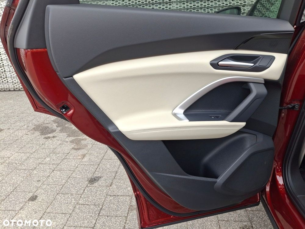 Audi Q5 Sportback - 12