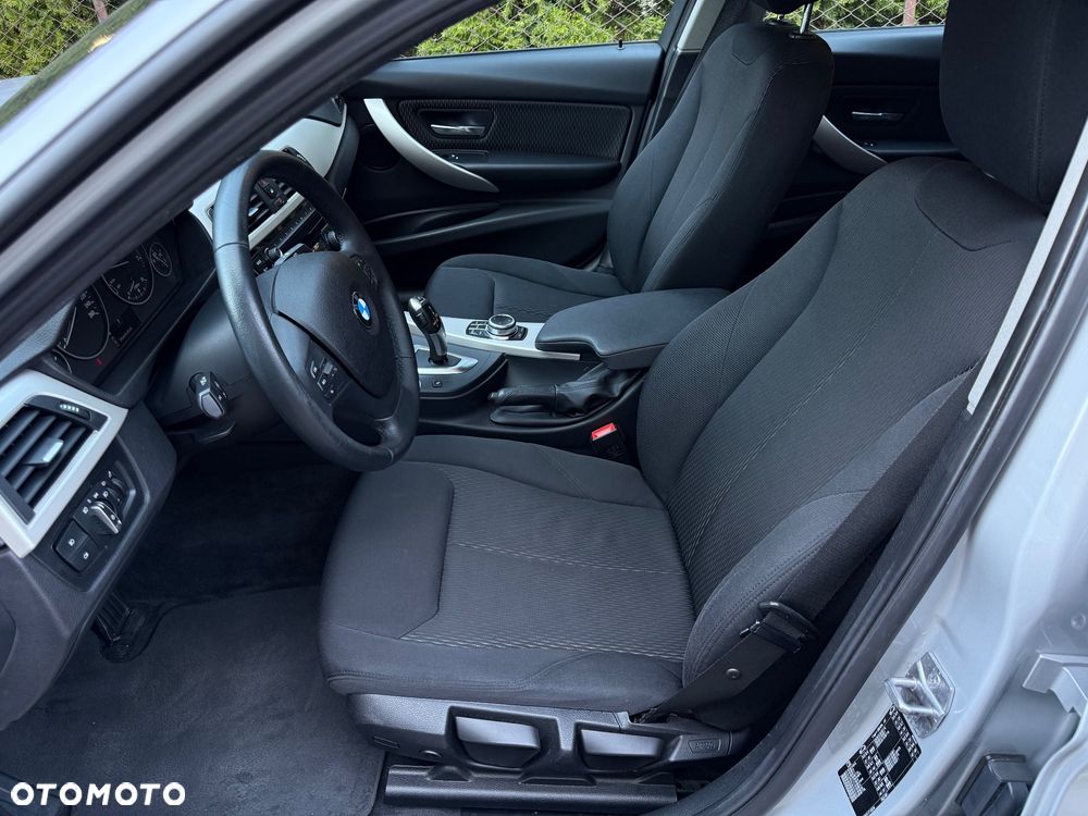 BMW Seria 3 318i Advantage - 14