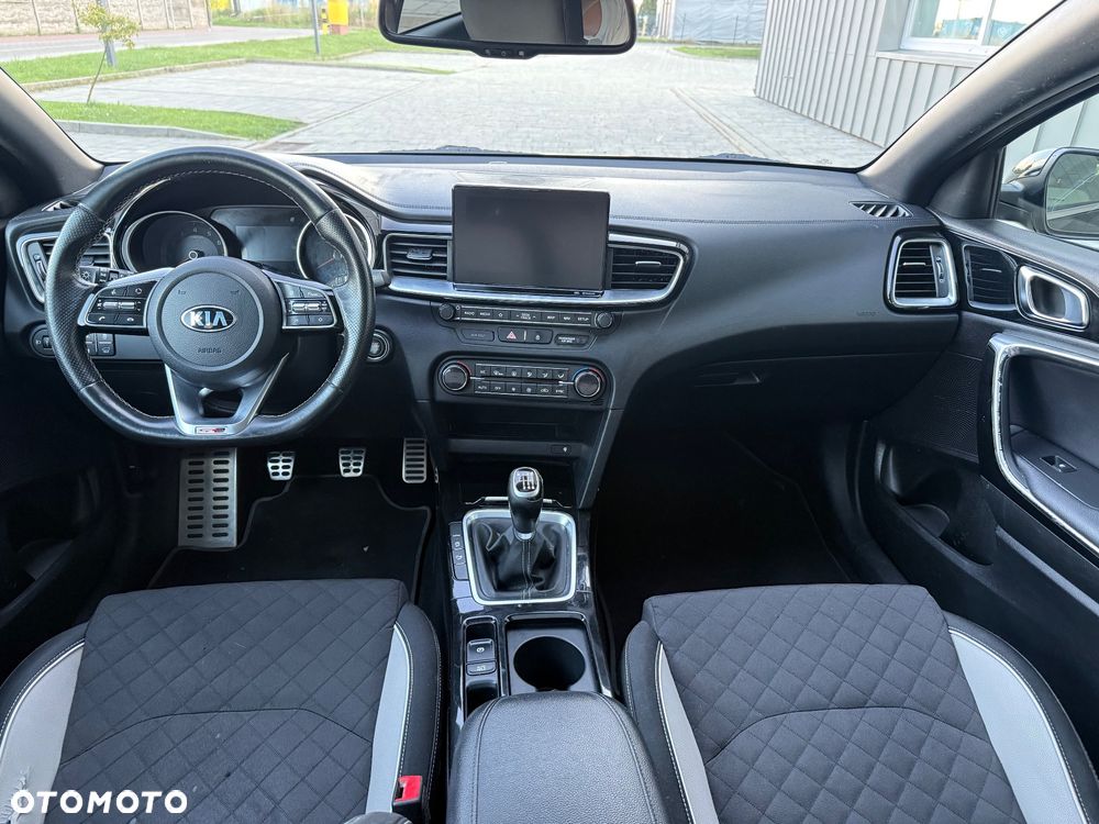 Kia ProCeed 1.4 T-GDI GT Line - 13