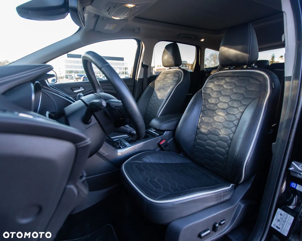 Ford Kuga 2.0 EcoBoost 4x4 Vignale - 19