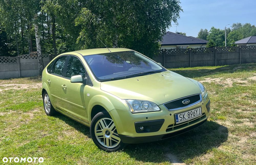 Ford Focus 1.6 16V Ghia - 10