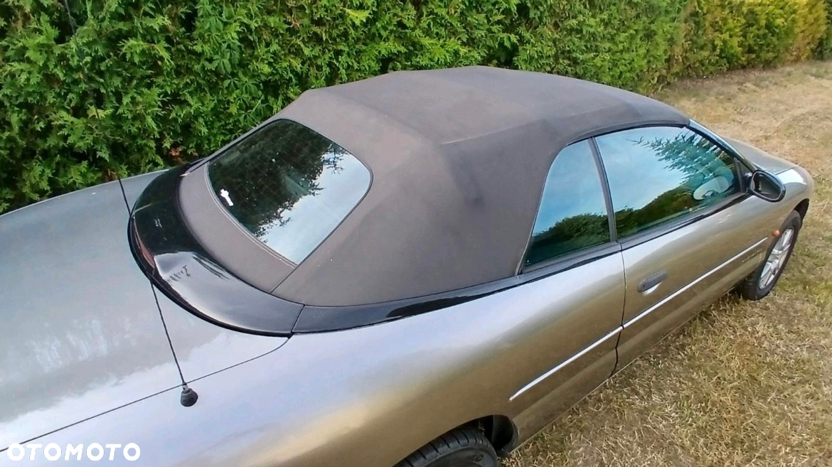 Chrysler Stratus LX 2.0 Cabrio - 3