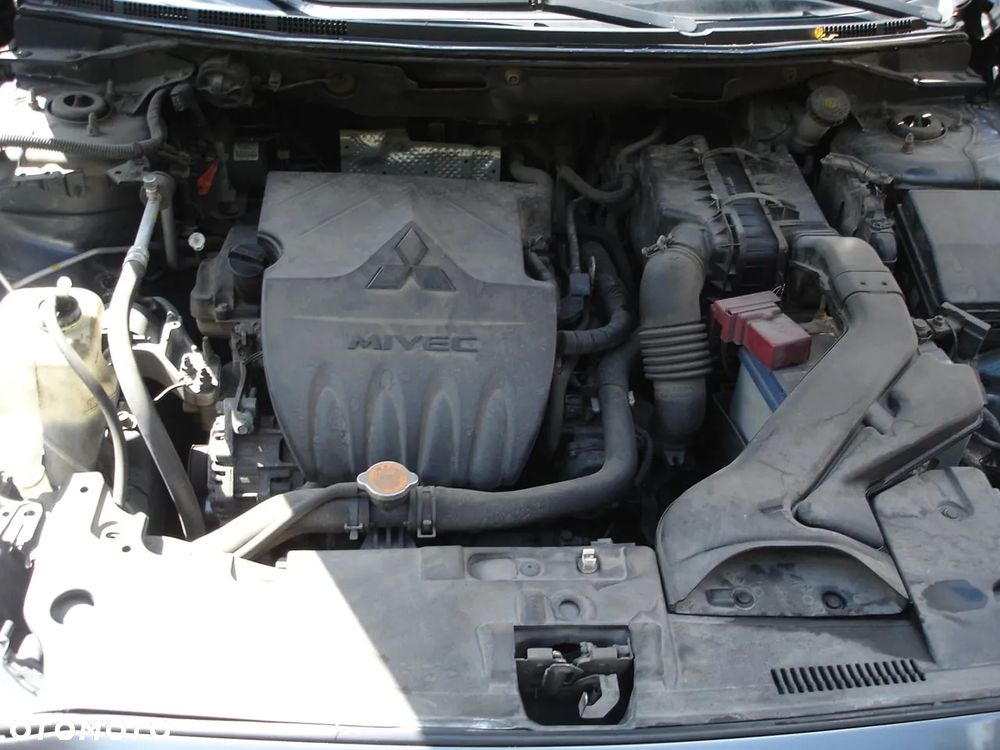 Mitsubishi Lancer 1.6 Invite - 7