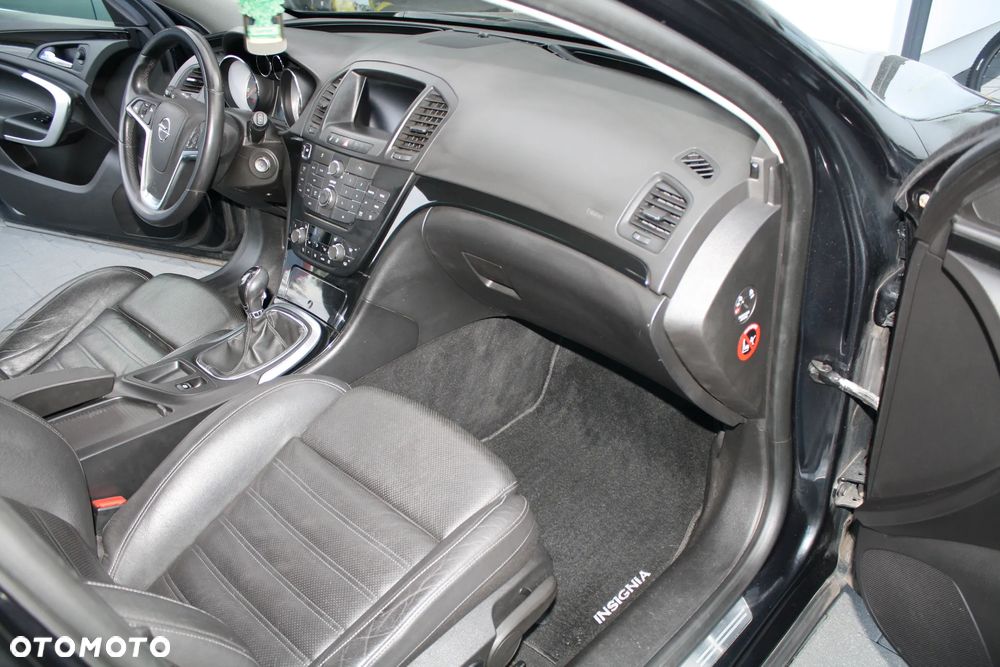 Opel Insignia 2.0 CDTI EcoFLEX Cosmo - 17