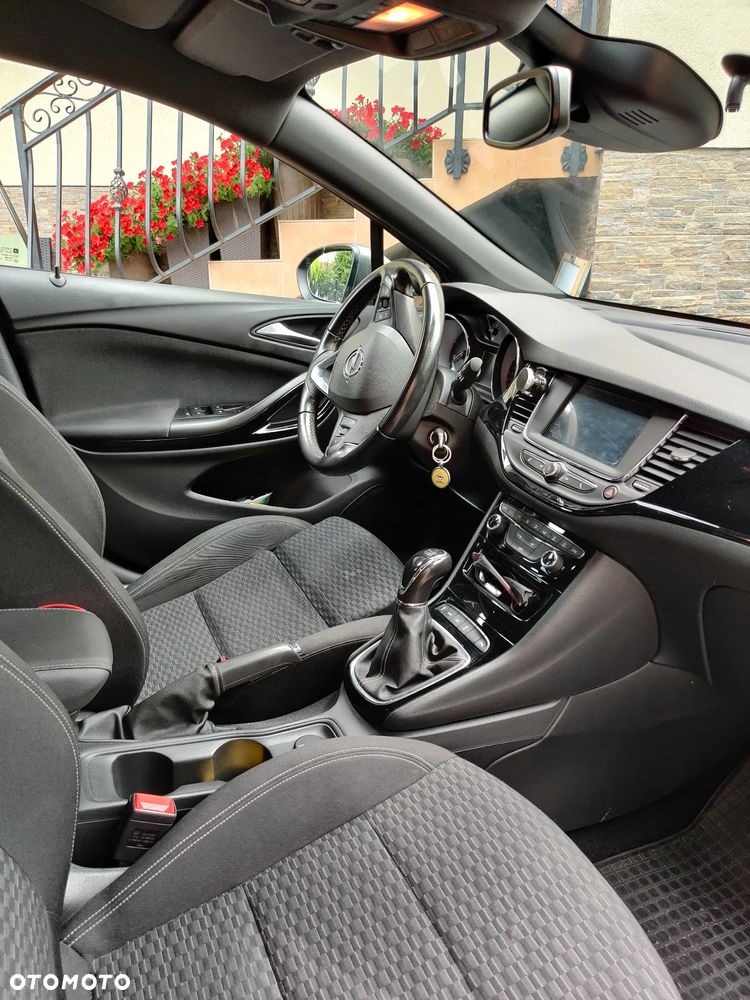 Opel Astra 1.6 CDTI Dynamic S&S - 9