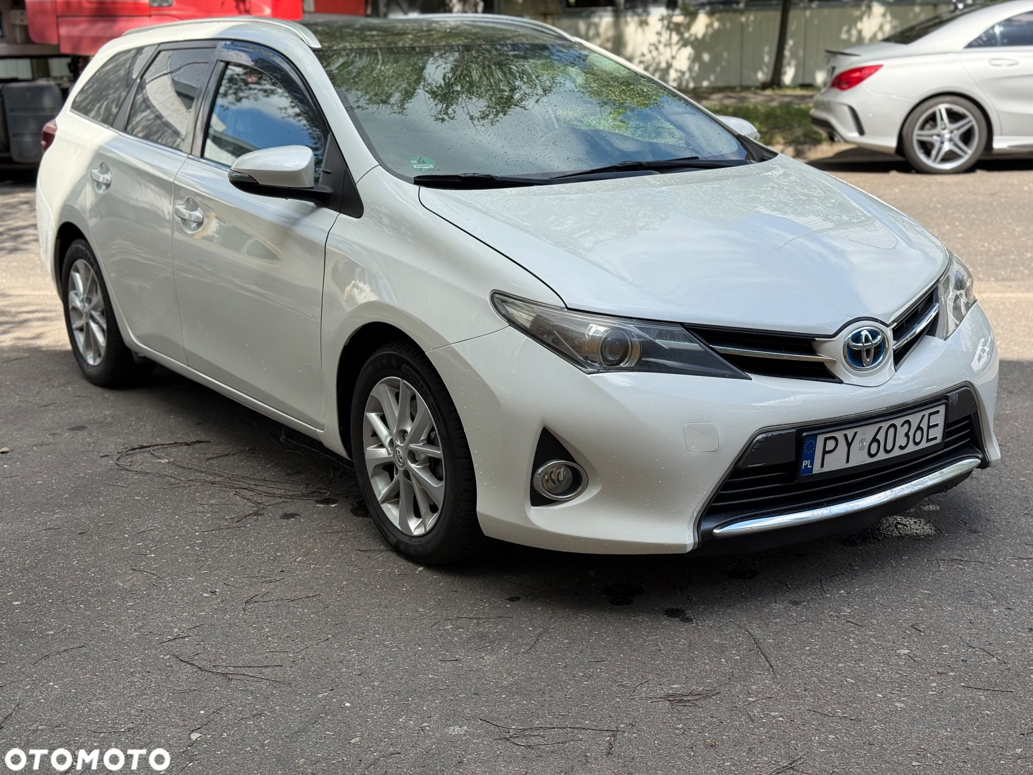Toyota Auris 1.8 VVT-i Hybrid Automatik Comfort - 4