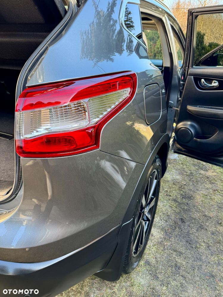 Nissan Qashqai 1.6 dCi Xtronic TEKNA+ - 24