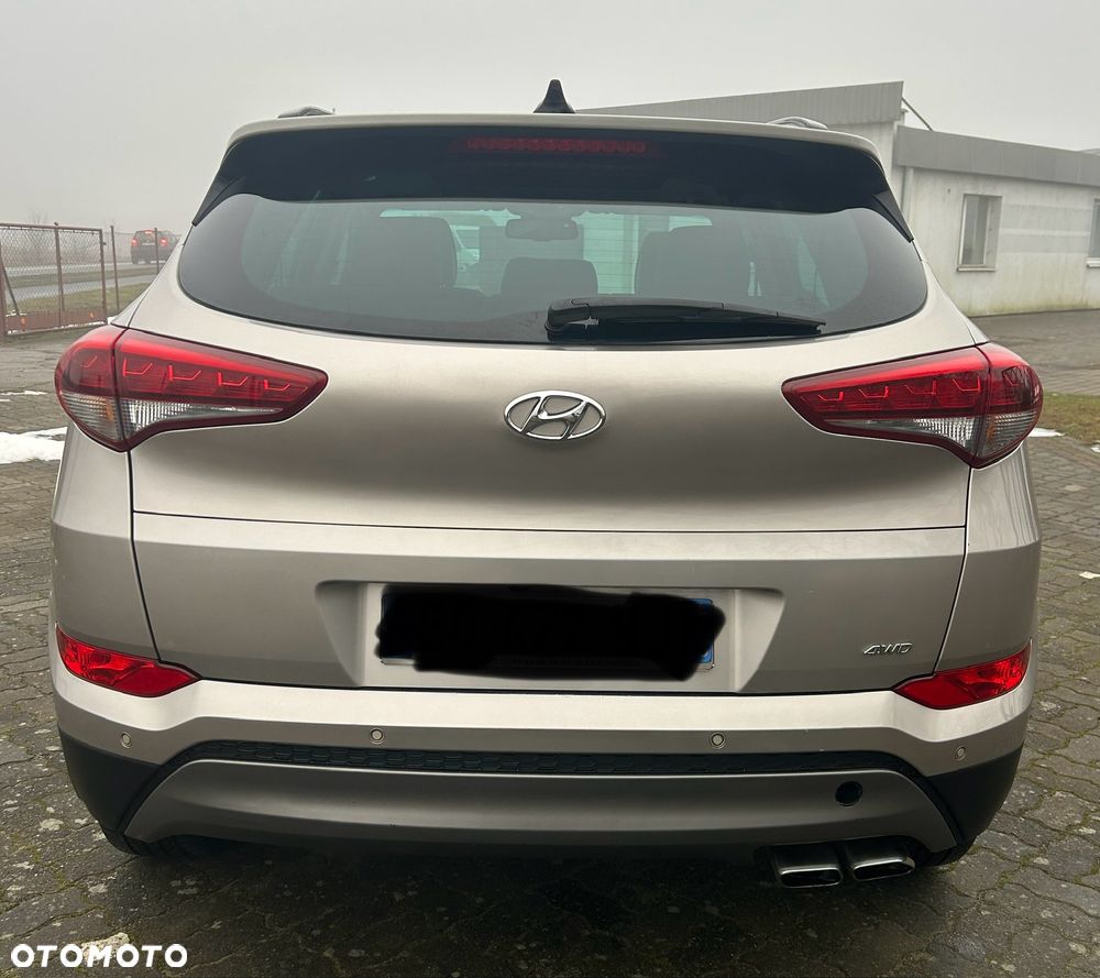 Hyundai Tucson 2.0 CRDi 4WD Passion - 11