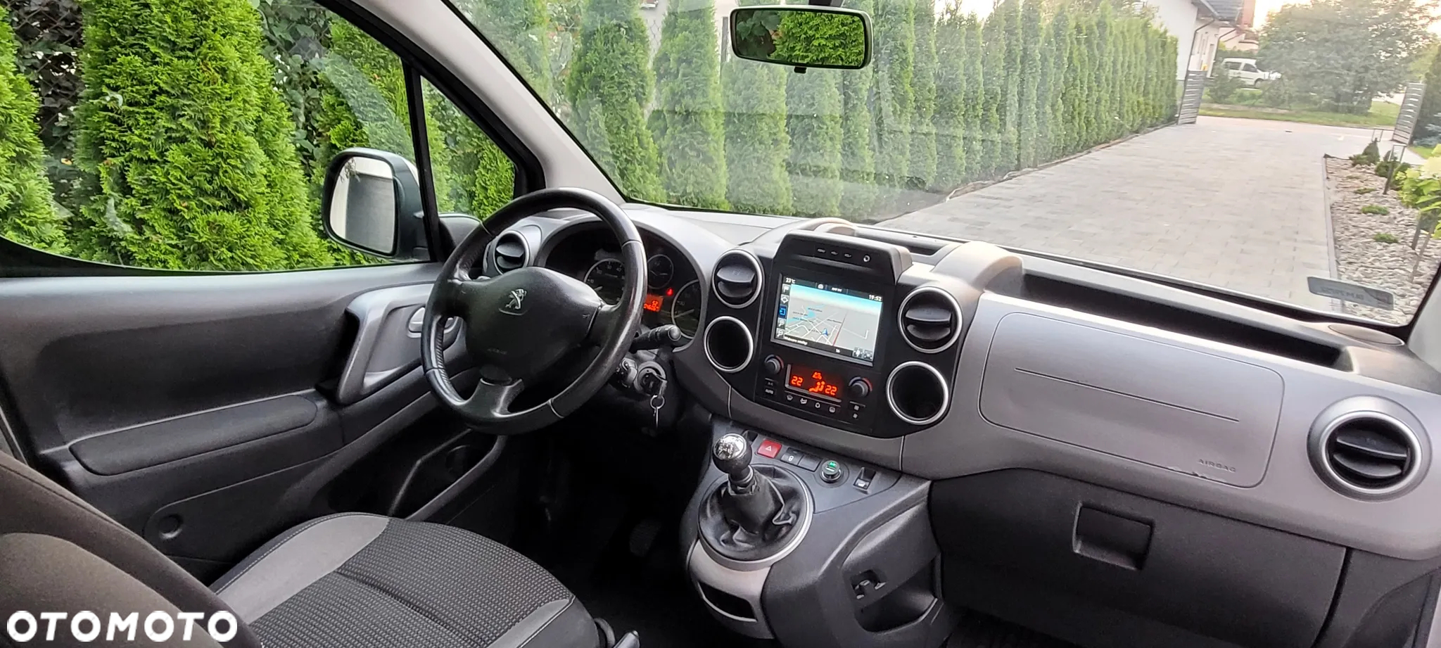 Peugeot Partner 1.6 BlueHDi Outdoor S&S - 9