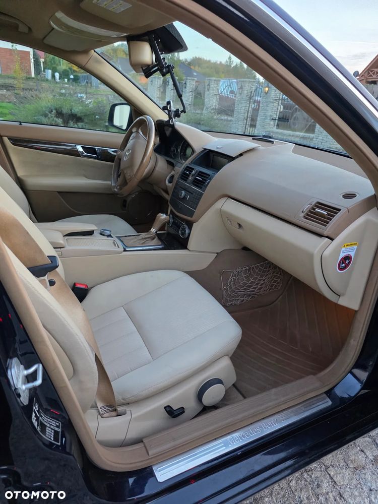 Mercedes-Benz Klasa C 220 CDI DPF Automatik Elegance - 5