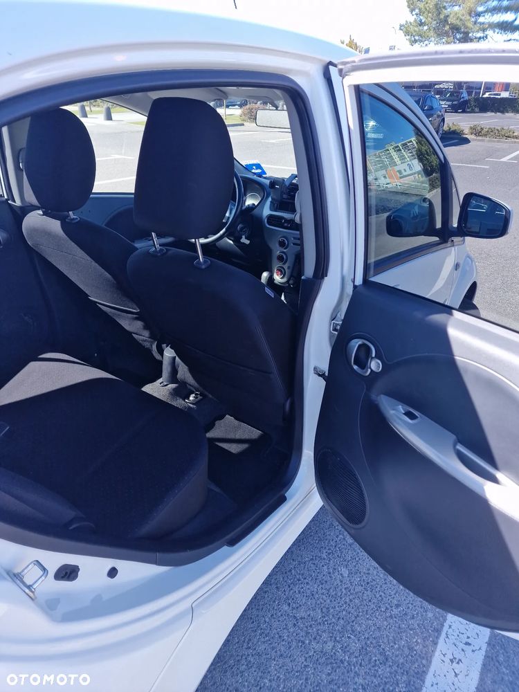 Mitsubishi i-MiEV Standard - 8