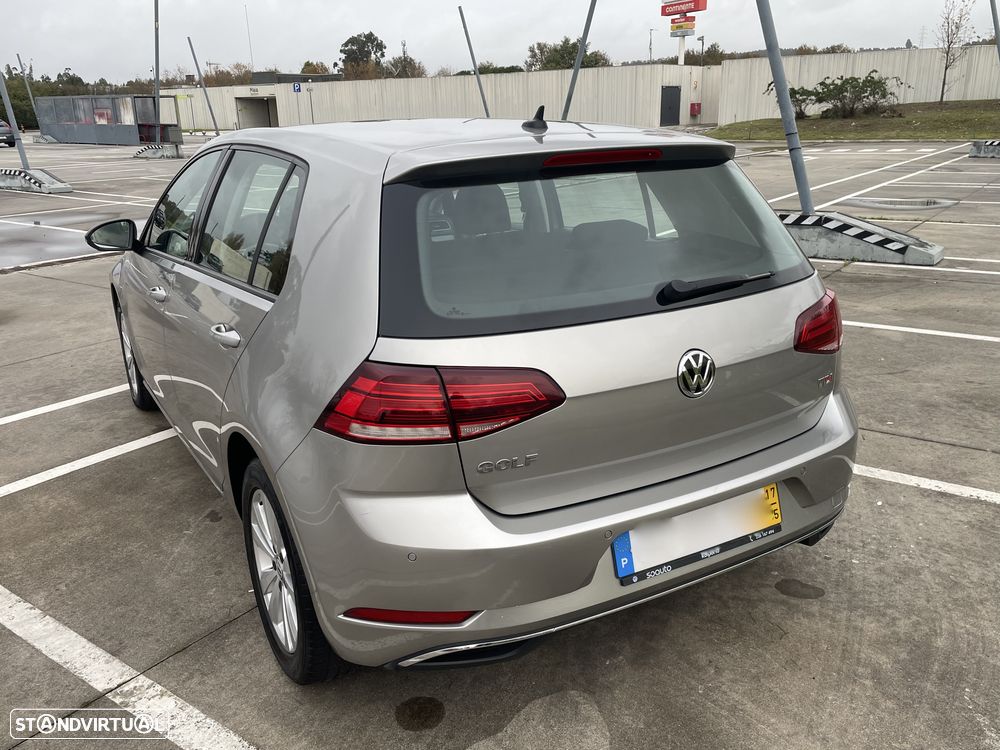 VW Golf 1.6 TDI Confortline - 12