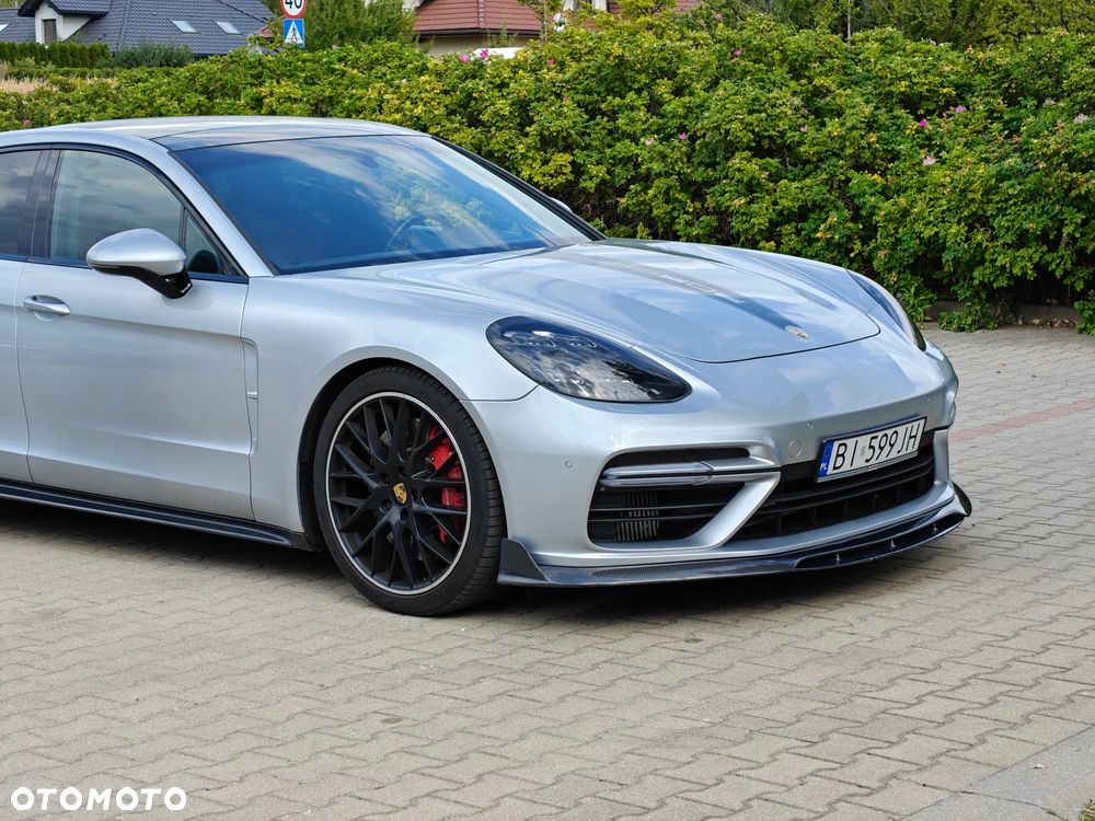 Porsche Panamera Turbo - 8