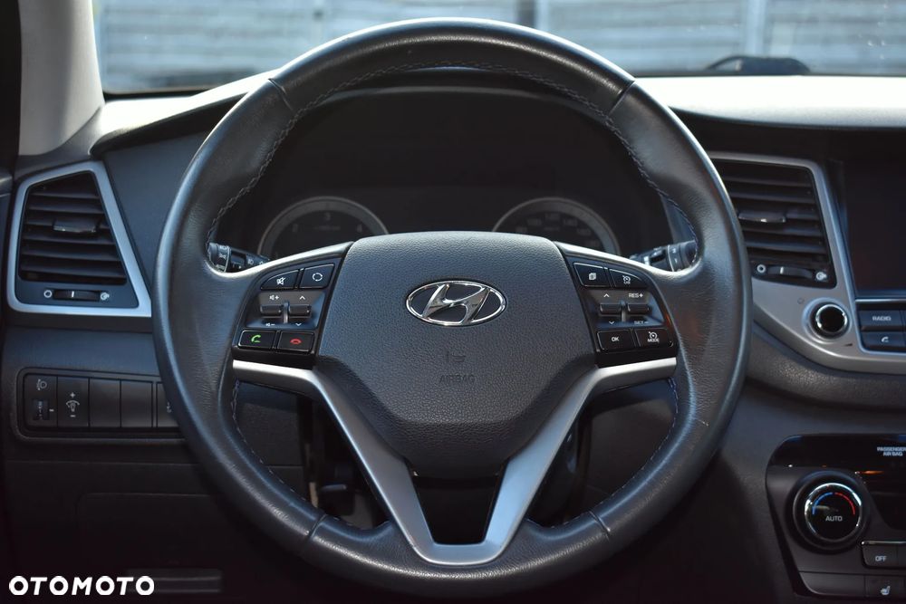 Hyundai Tucson 1.7 CRDI BlueDrive Style 2WD - 27