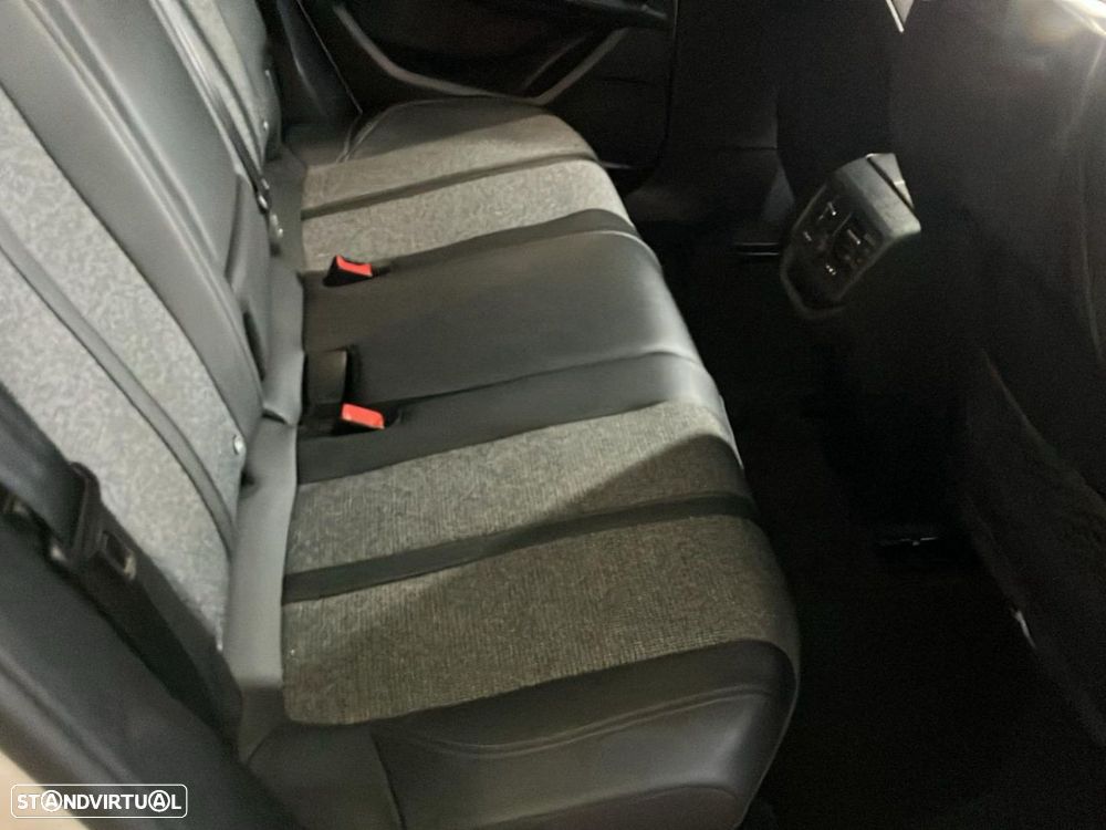 Peugeot 3008 1.5 BlueHDi Allure EAT8 - 18