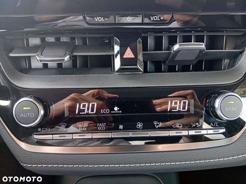 Toyota Corolla 1.8 Hybrid Style - 15