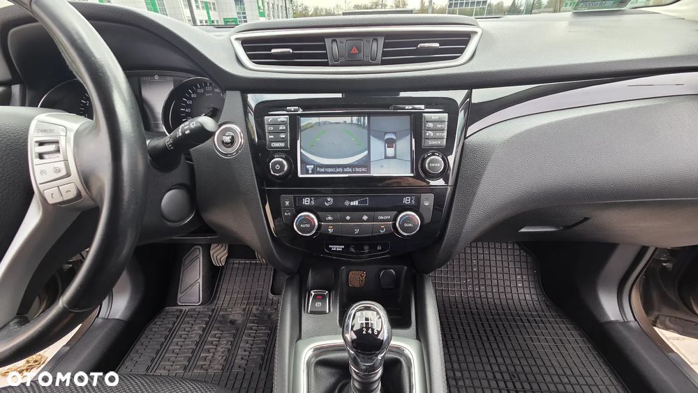 Nissan Qashqai 1.2 DIG-T N-Connecta EU6 - 22