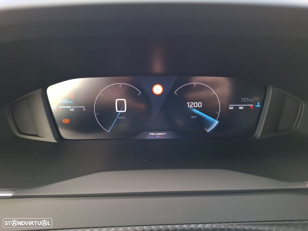 Peugeot 2008 1.2 Allure — fotografia 15