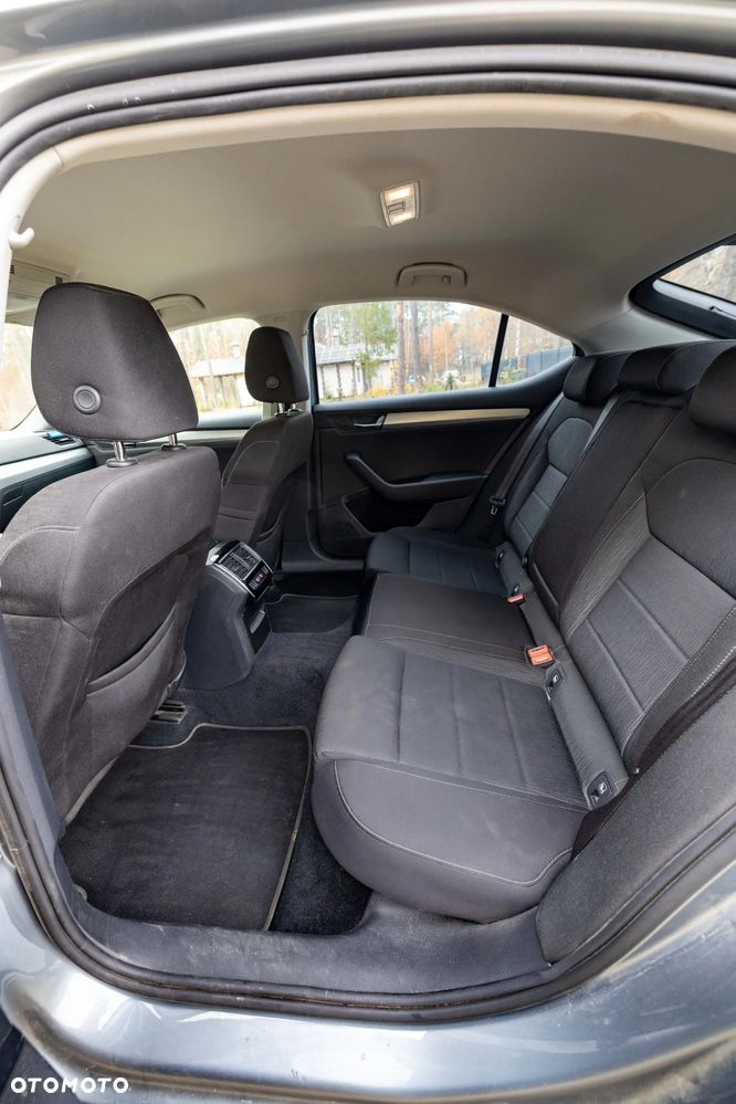 Skoda Superb 1.4 TSI ACT Ambition - 11