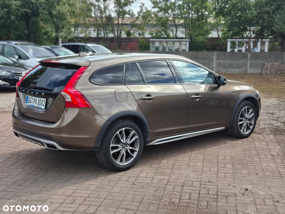 Volvo V60 Cross Country D4 Drive-E Summum - 8