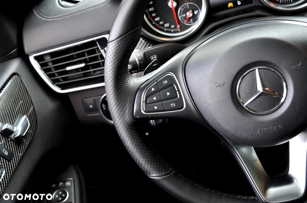 Mercedes-Benz GLE - 35