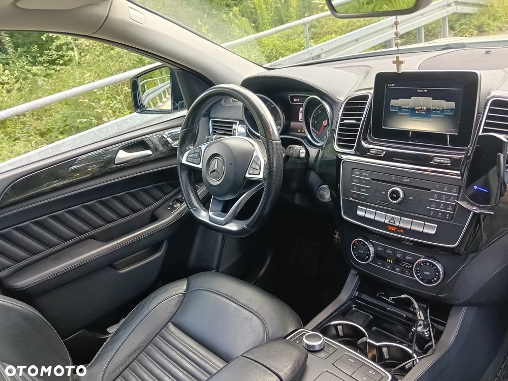 Mercedes-Benz GLE - 17