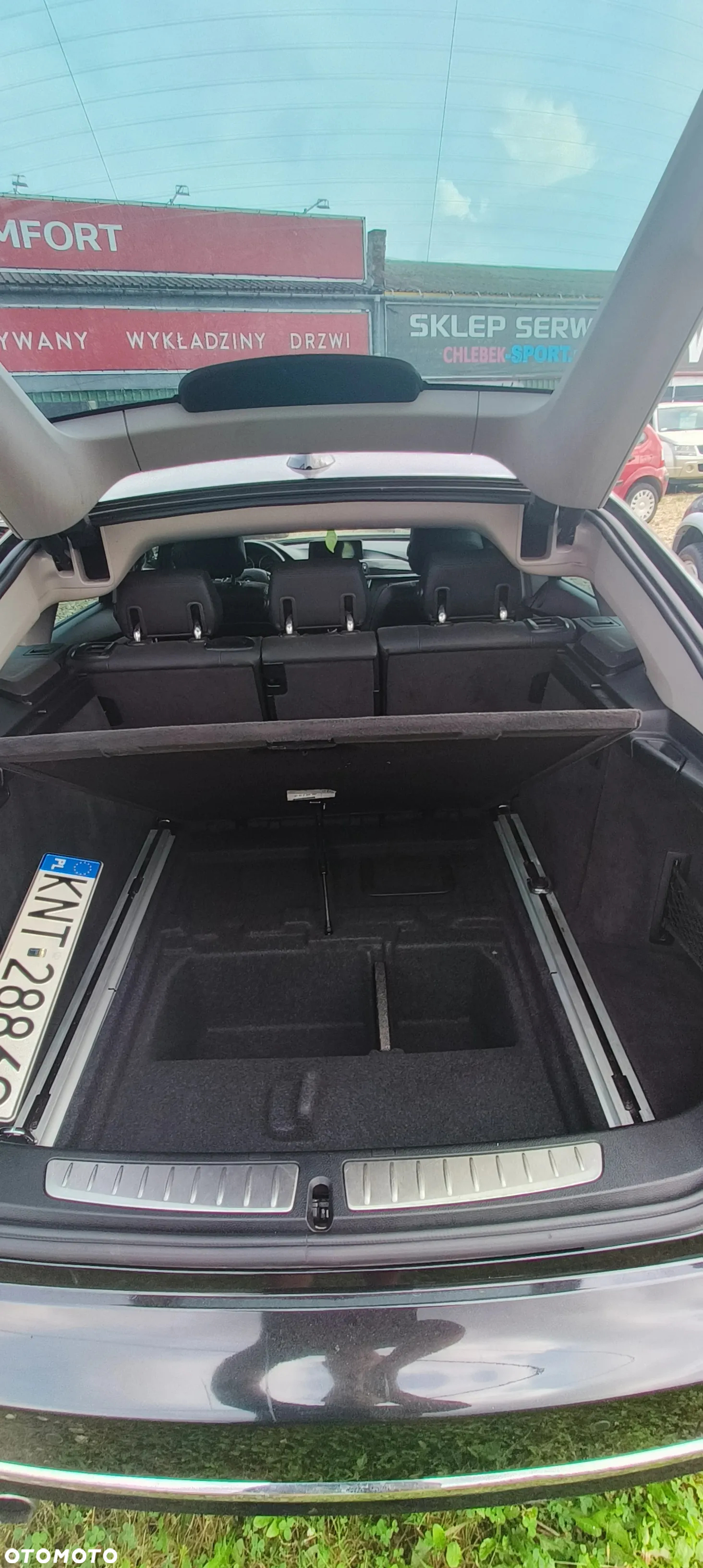 BMW Seria 3 328i Touring xDrive Sport-Aut - 25
