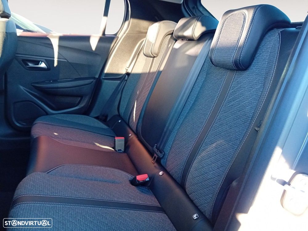 Peugeot 208 1.2 PureTech Allure - 13