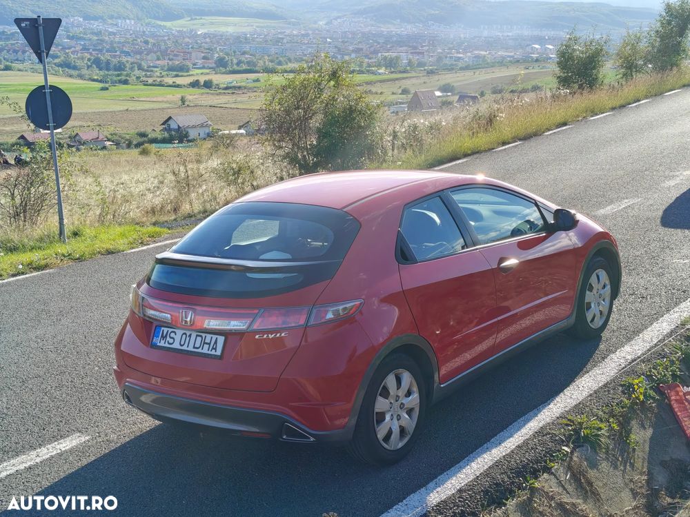 Honda Civic 1.4 i-VTEC MT Comfort - 8