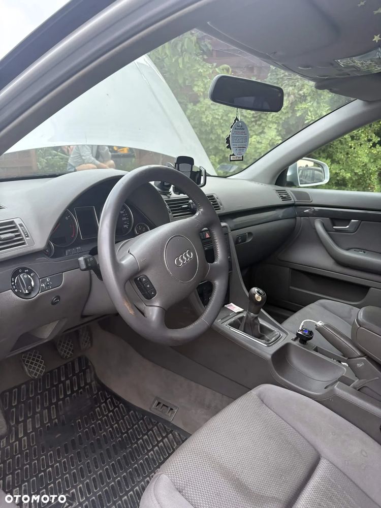 Audi A4 Limousine 1.8T - 11