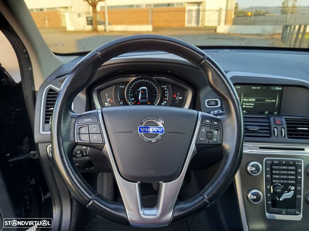 Volvo XC 60 2.0 D3 Momentum - 20