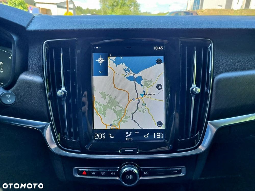 Volvo V90 Cross Country D4 AWD Geartronic - 23
