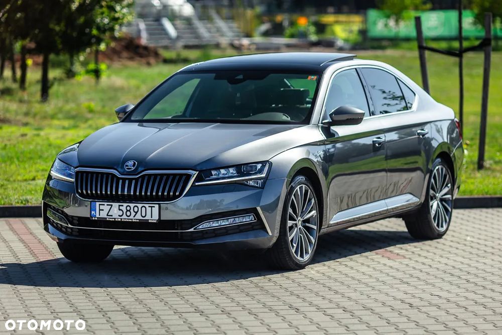 Skoda Superb 2.0 TDI SCR 4x4 L&K DSG - 2