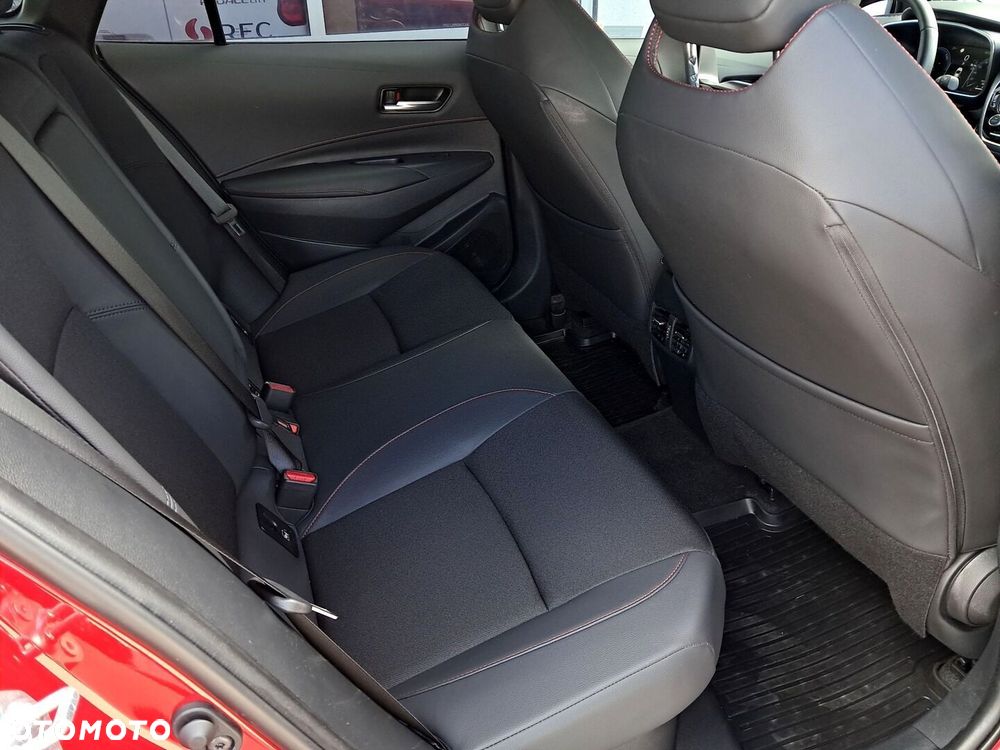 Toyota Corolla - 12