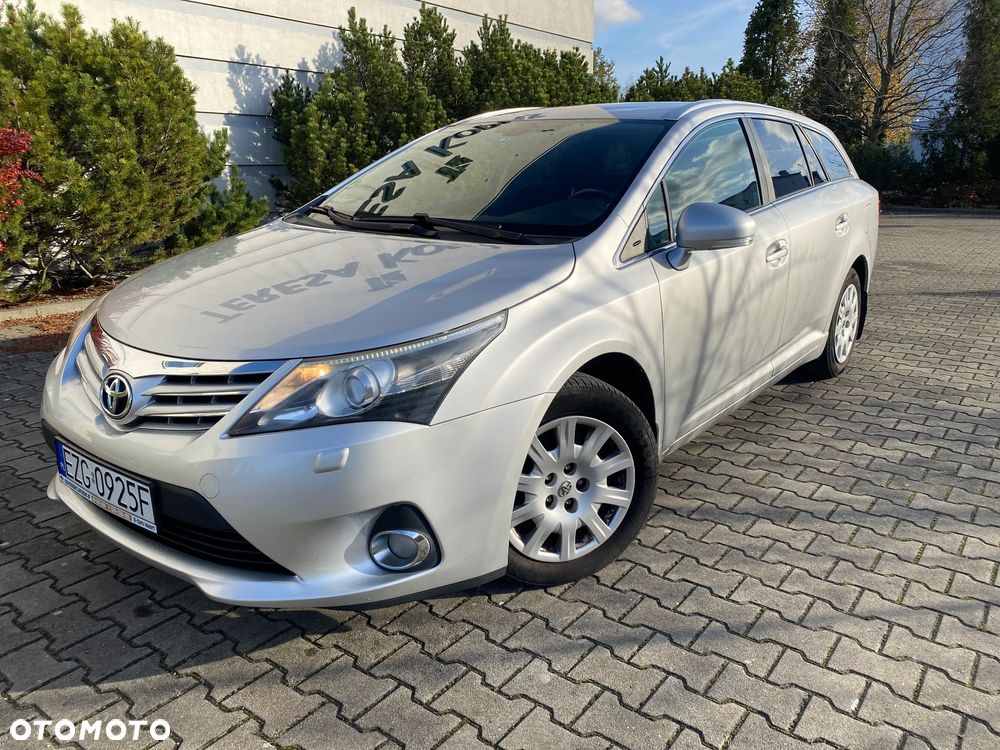 Toyota Avensis 1.8 Sol plus NAVI - 1