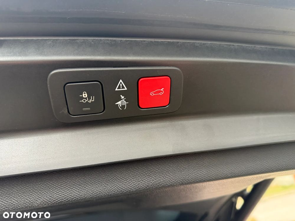 Peugeot 5008 PureTech 130 EAT8 Stop & Start GT - 29
